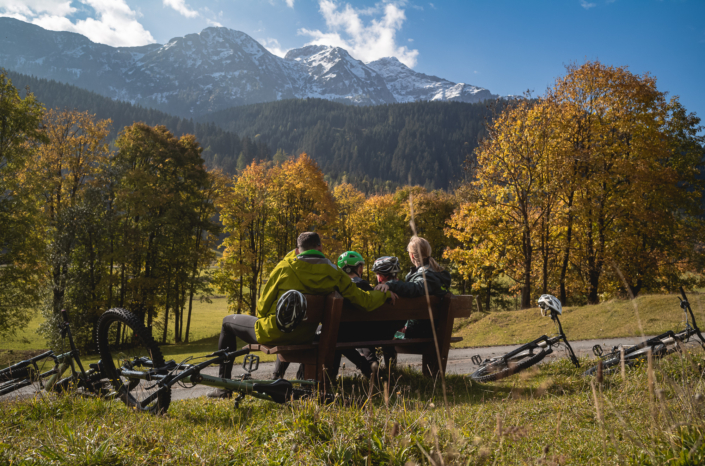 Der Winter wartet schon auf den Bergspitzen in Leogang Apart Herzog