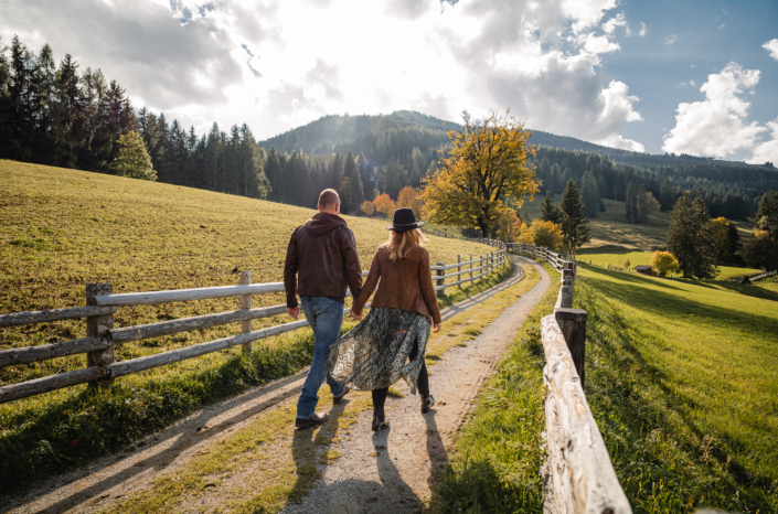 Spaziergang im Herbst zurück ins Apart Herzog