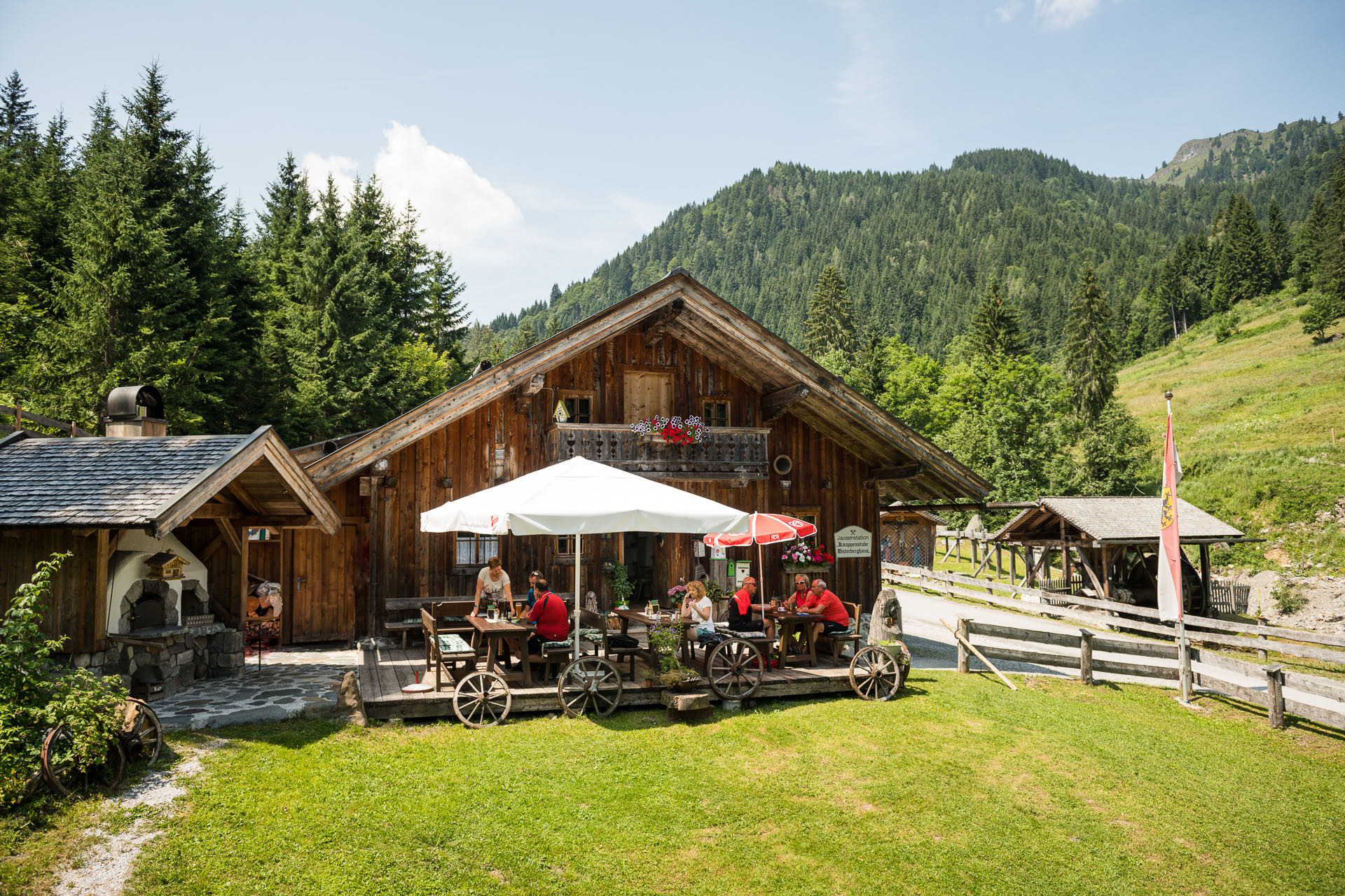 Genusswandern vom Apart Herzog zum Schaubergwerk Leogang