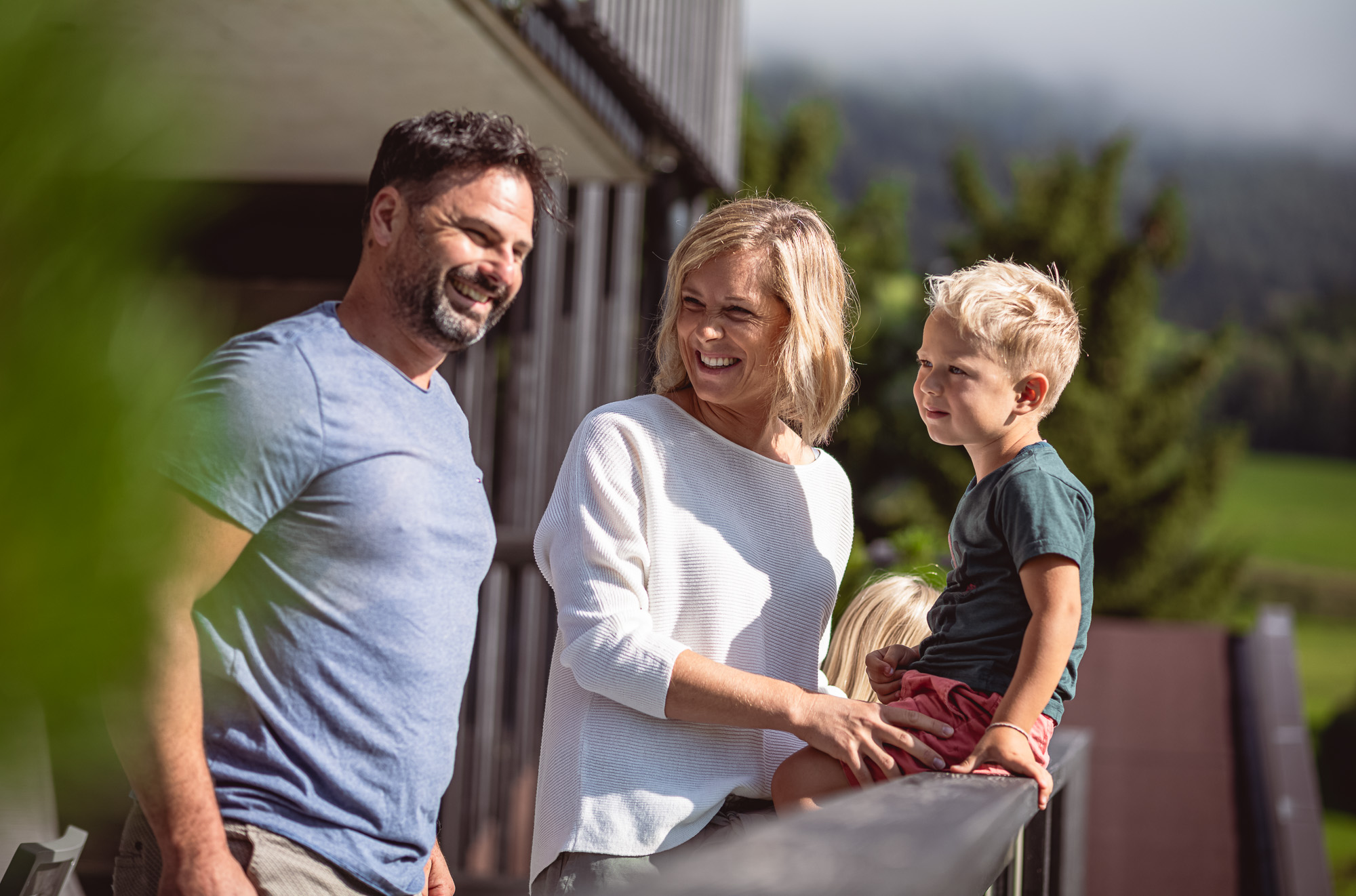 Familien Morgenstunden auf der Terrasse Parterre in der Ferienunterkunft Apart Herzog