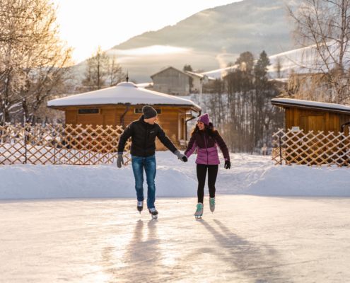 Eislaufen am Ritzensee in Saalfelden Leogang